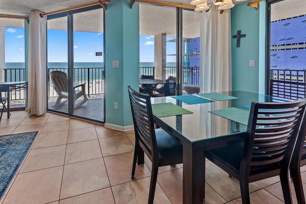Phoenix East 801 By Albvr - Corner Unit With Wrap-around Balcony And Unparalleled Views! Holiday home