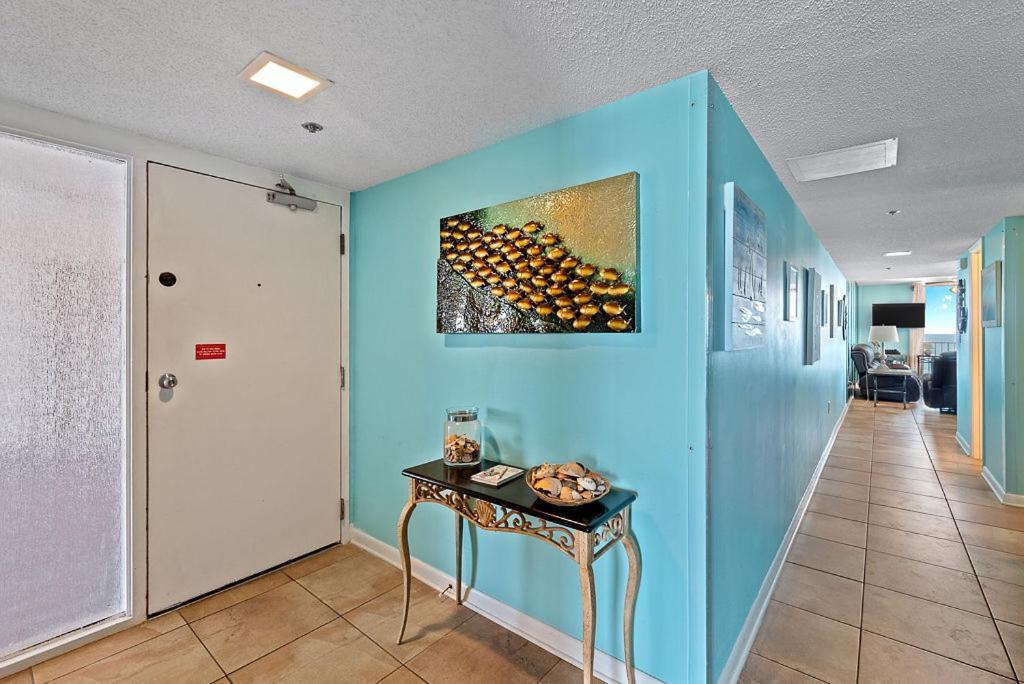 Holiday home Phoenix East 801 By Albvr - Corner Unit With Wrap-around Balcony And Unparalleled Views! *